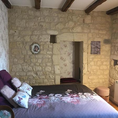 Bed and Breakfast De Charme Et D'Eau Saint-Savinien Экстерьер фото