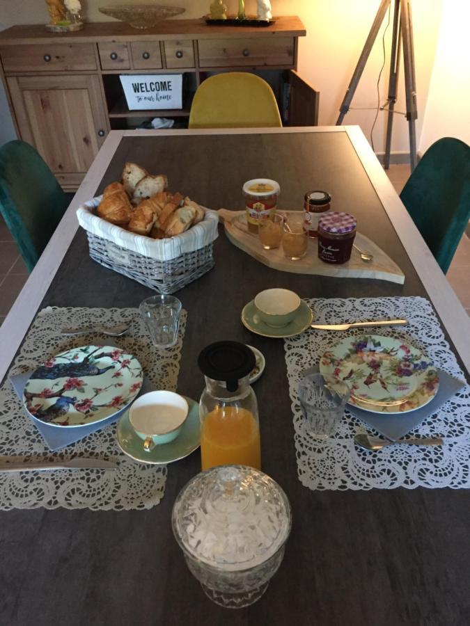 Bed and Breakfast De Charme Et D'Eau Saint-Savinien Экстерьер фото