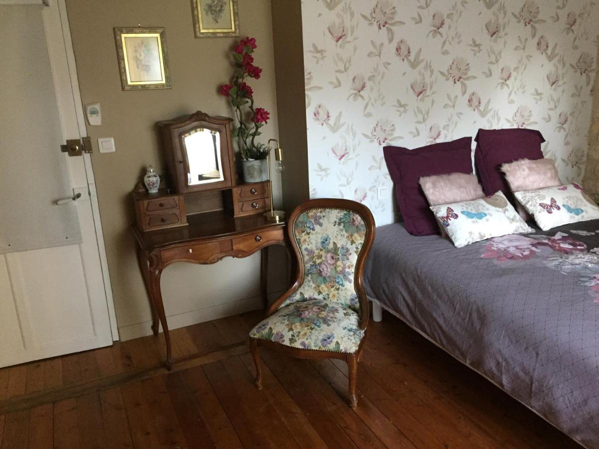 Bed and Breakfast De Charme Et D'Eau Saint-Savinien Экстерьер фото
